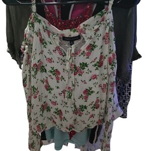 Kendall & Kylie White Cold-shoulder Longsleeve Floral Print Blouse Size S